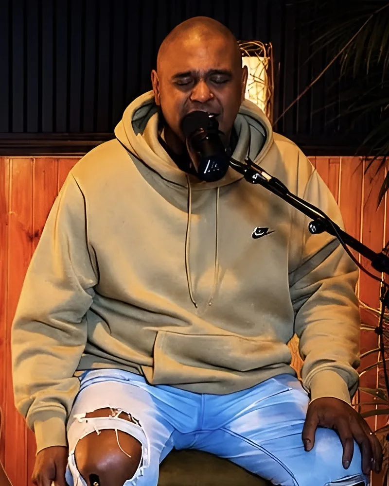 Dash on the mic